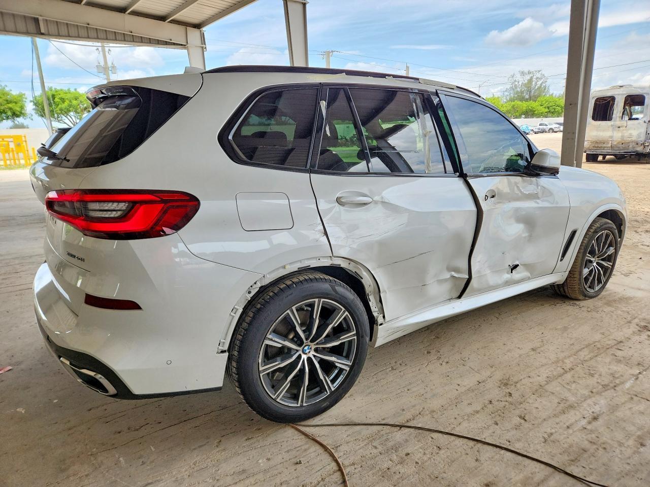 2019 BMW X5 xDrive40I - zdjęcie 3
