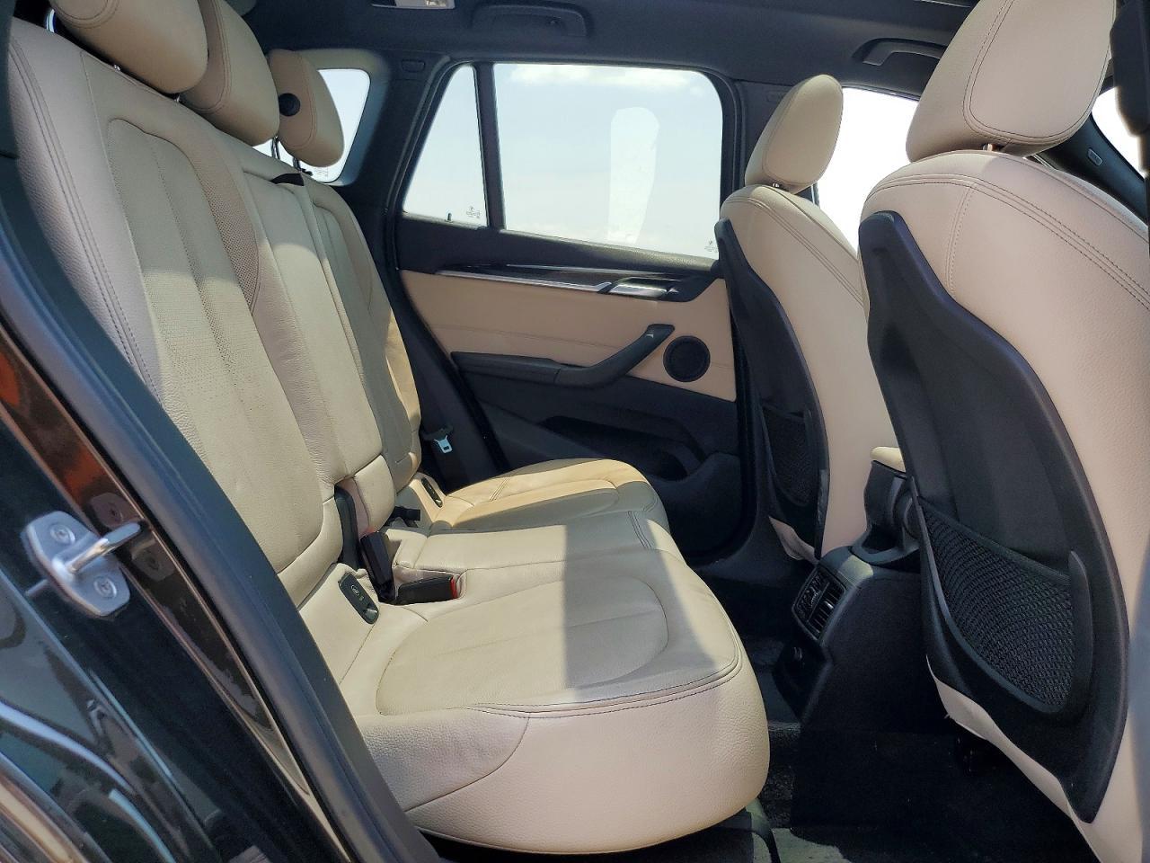 2017 BMW X1 Sdrive28I - zdjęcie 11