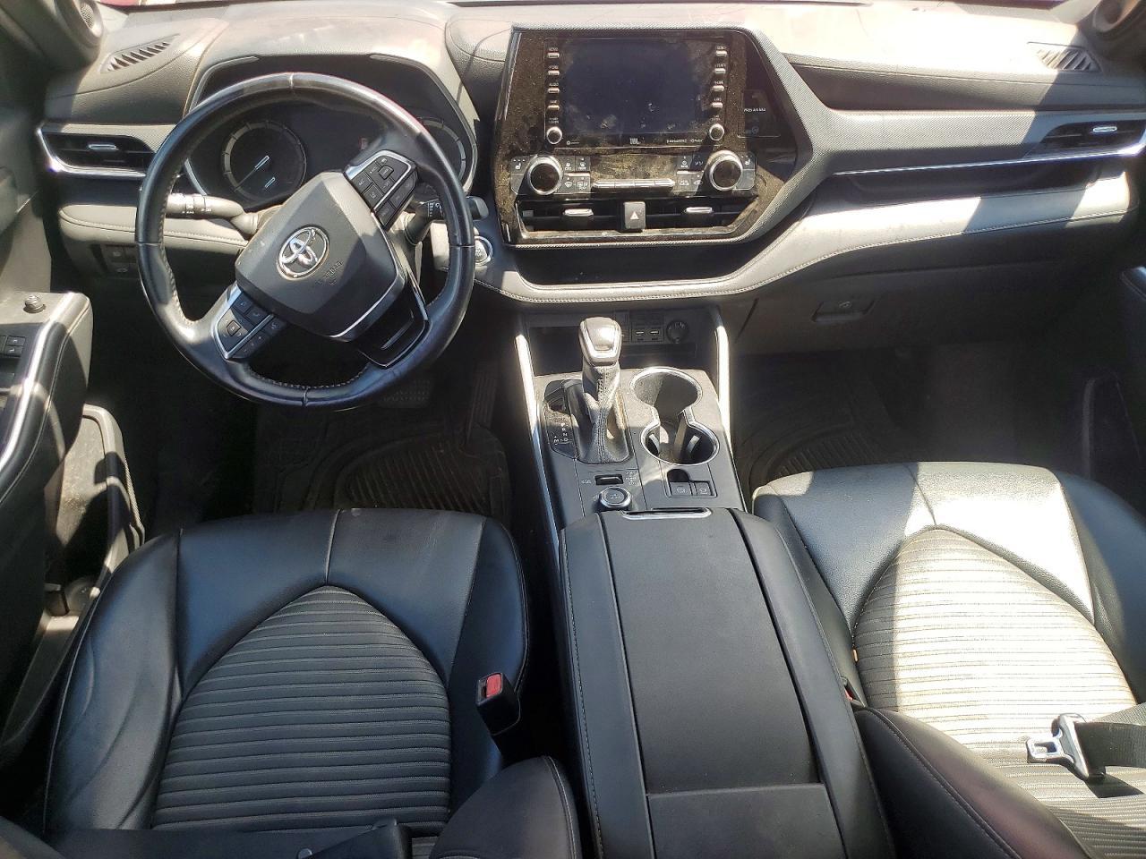 2021 Toyota Highlander Xse - zdjęcie 8