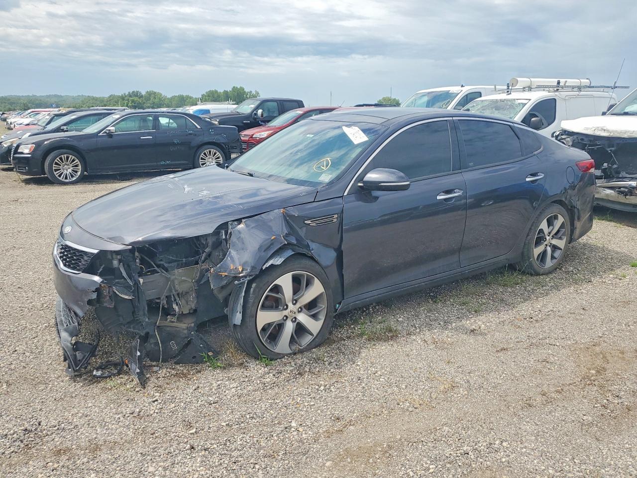 2019 Kia Optima S - zdjęcie główne