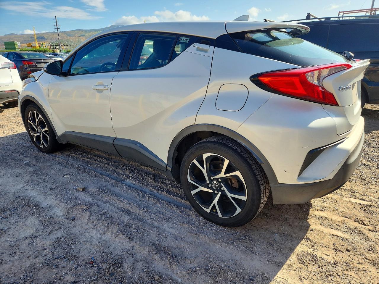 2018 Toyota C-Hr Xle - zdjęcie 2