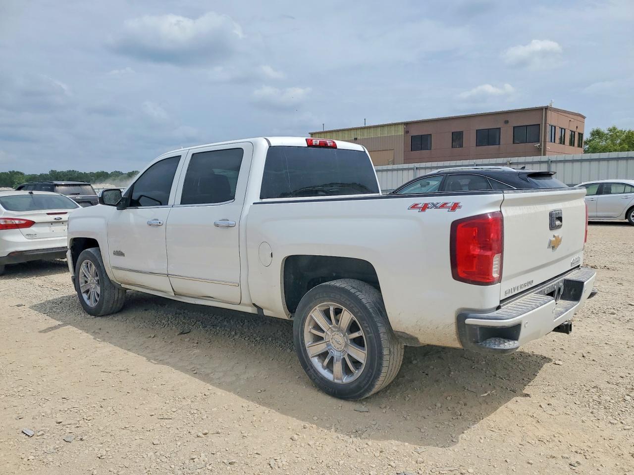 2016 Chevrolet Silverado K1500 High Country - zdjęcie 2