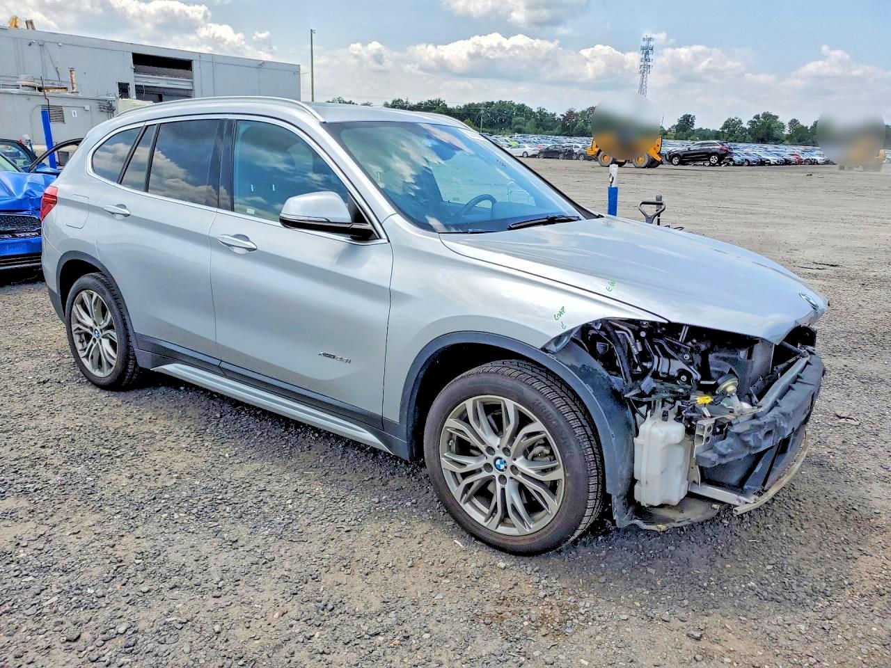 2017 BMW X1 xDrive28I - zdjęcie 4