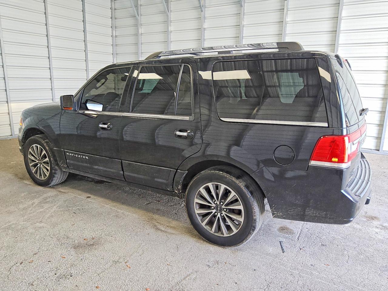 2016 Lincoln Navigator Select - zdjęcie 2
