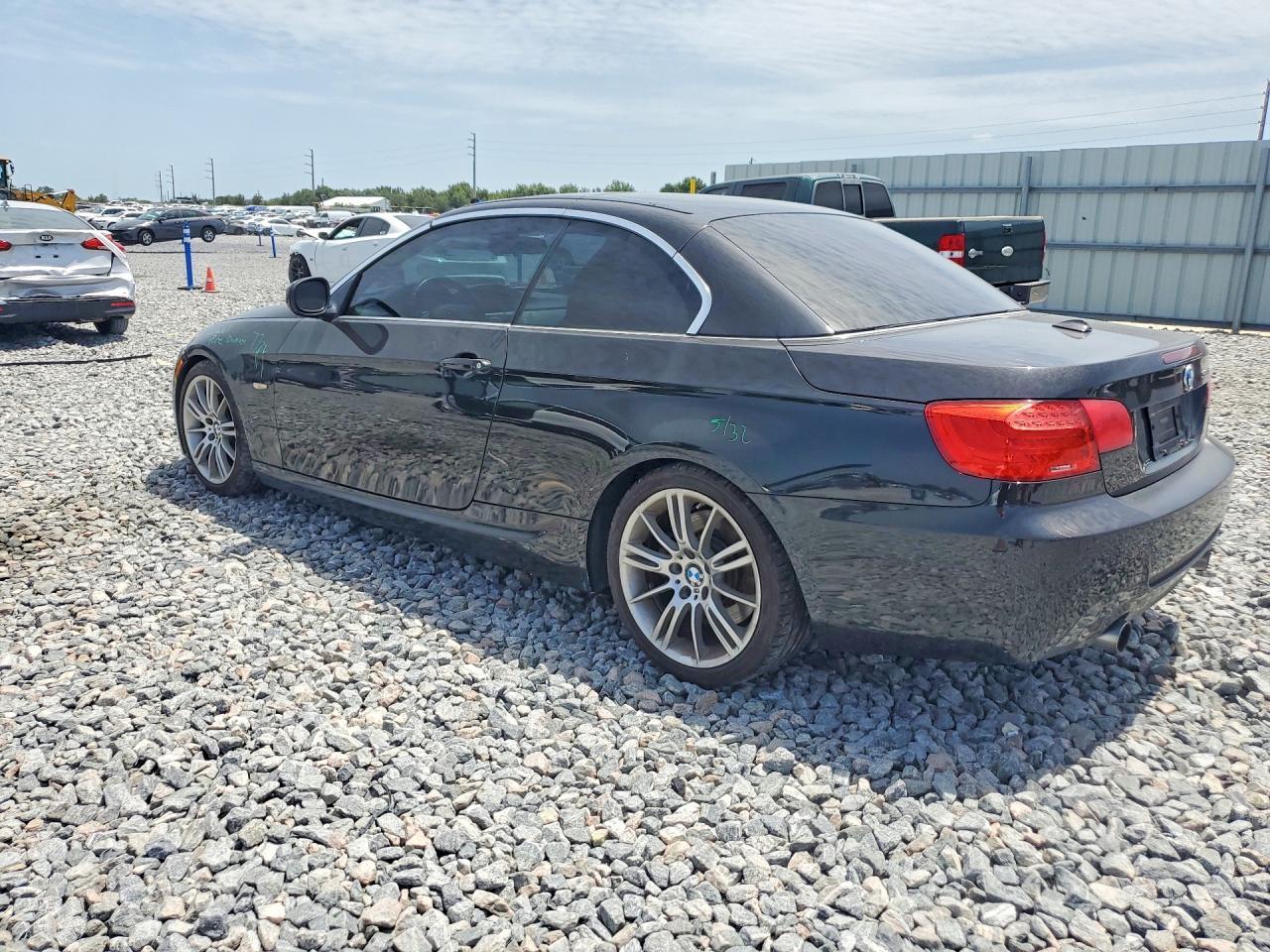 2013 BMW 335 I - zdjęcie 2