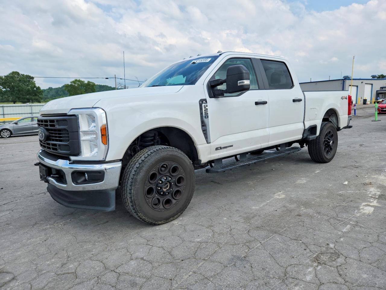 2024 Ford F250 Super Duty - zdjęcie główne