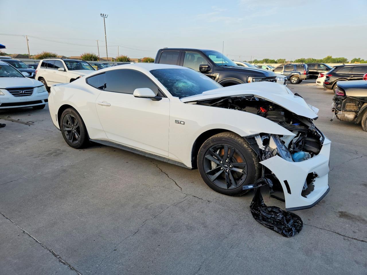 2026 Ford Mustang Gt - zdjęcie 4
