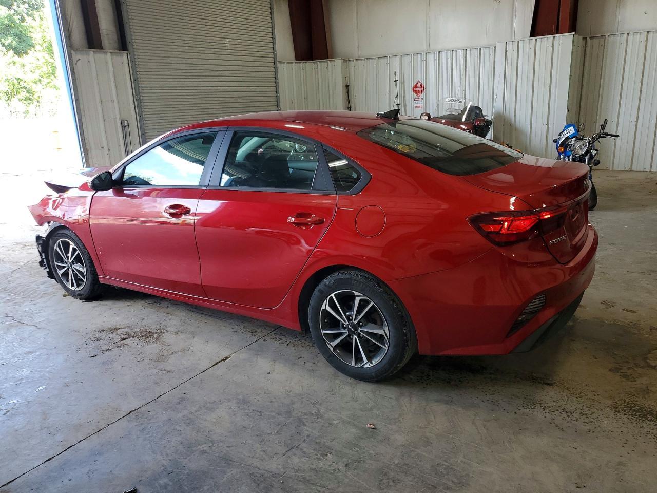 2023 Kia Forte Lxs - zdjęcie 2