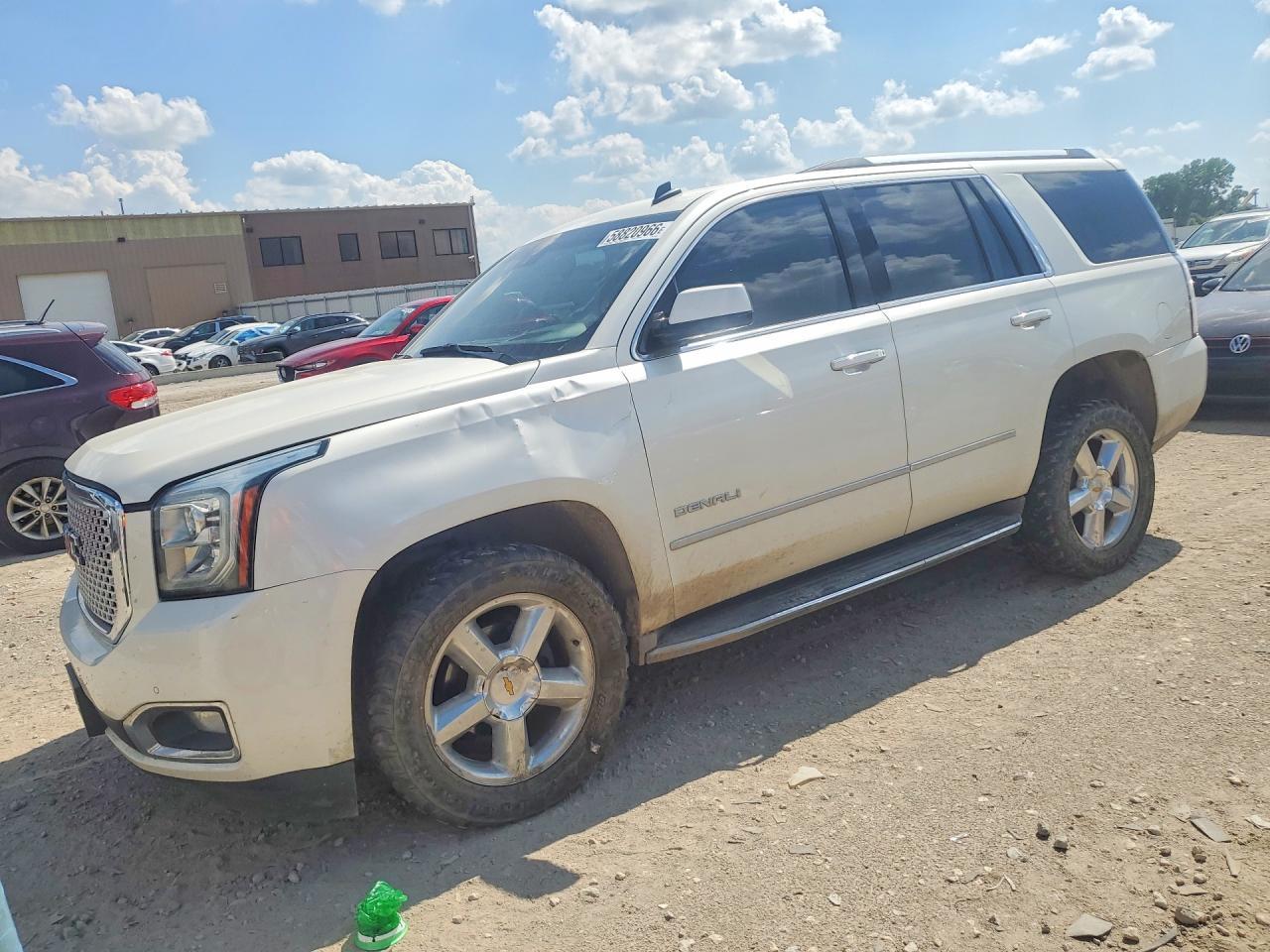 2015 GMC Yukon Denali - zdjęcie główne
