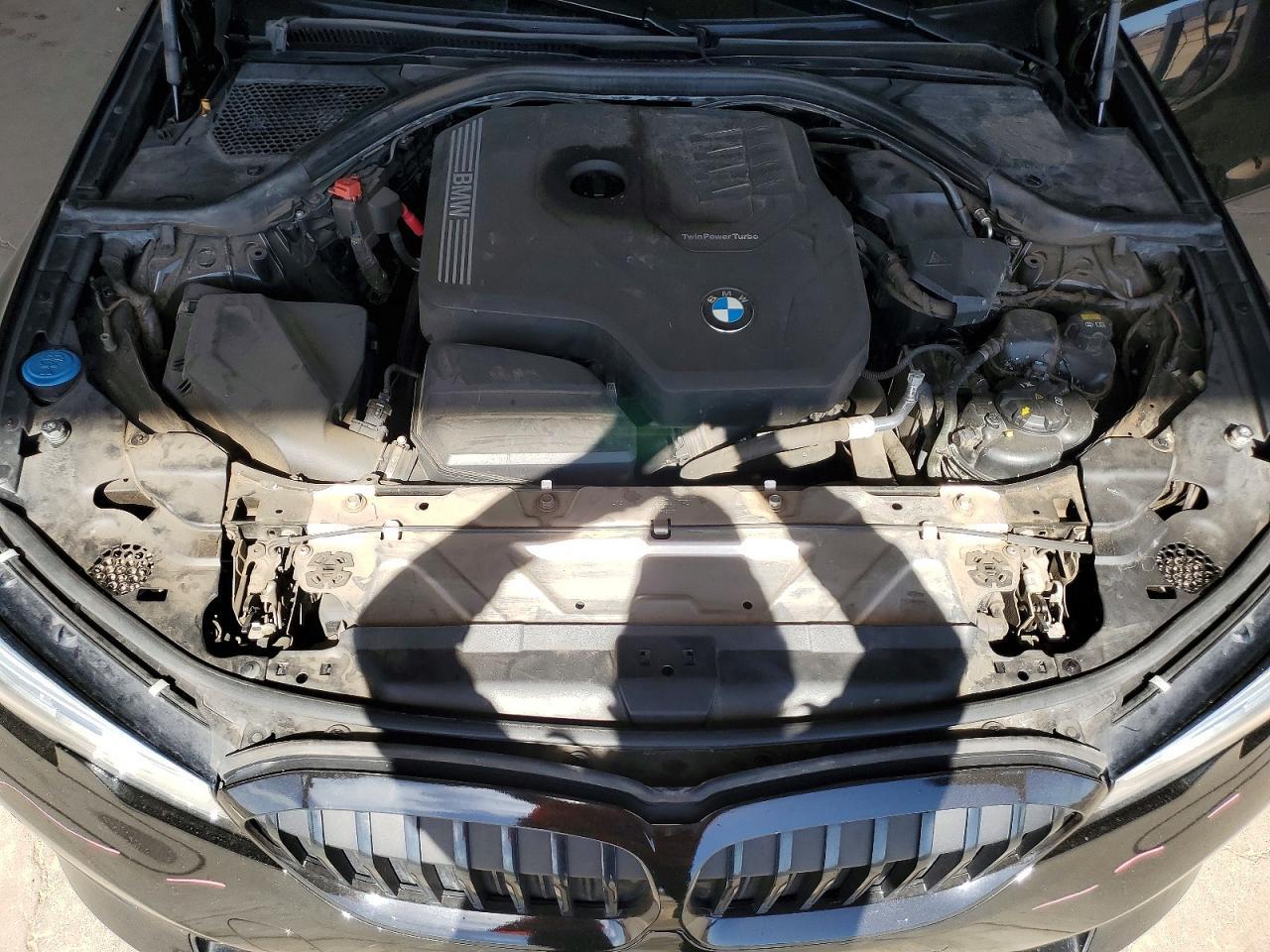 2019 BMW 330I - zdjęcie 11