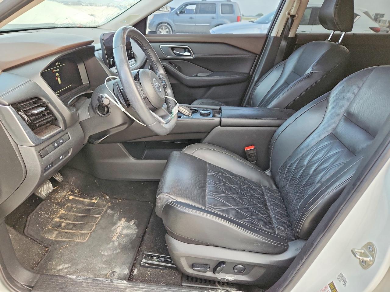 2021 Nissan Rogue Platinum - zdjęcie 7