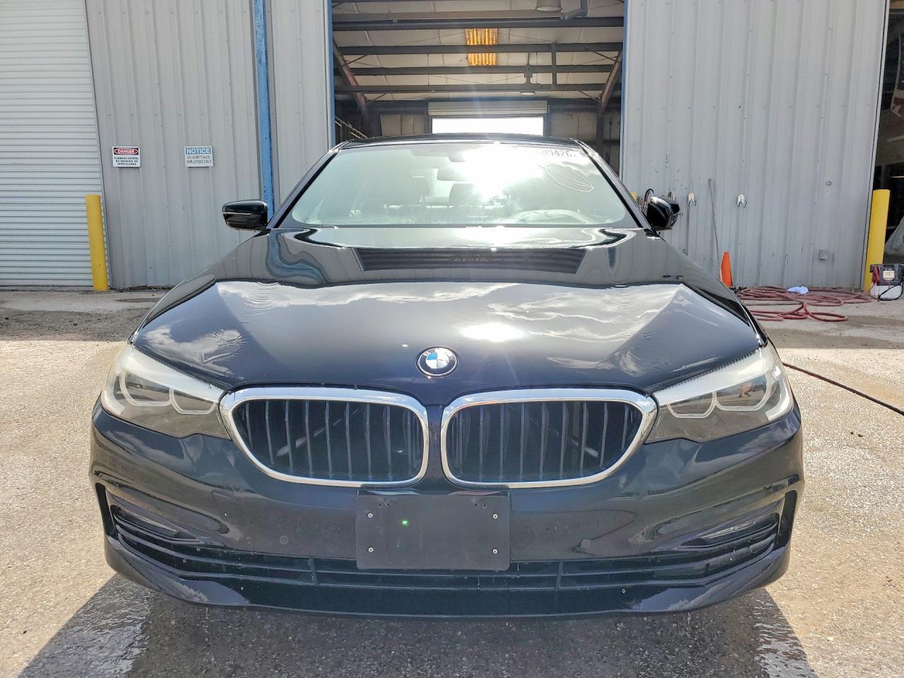 2017 BMW 530 I - zdjęcie 5