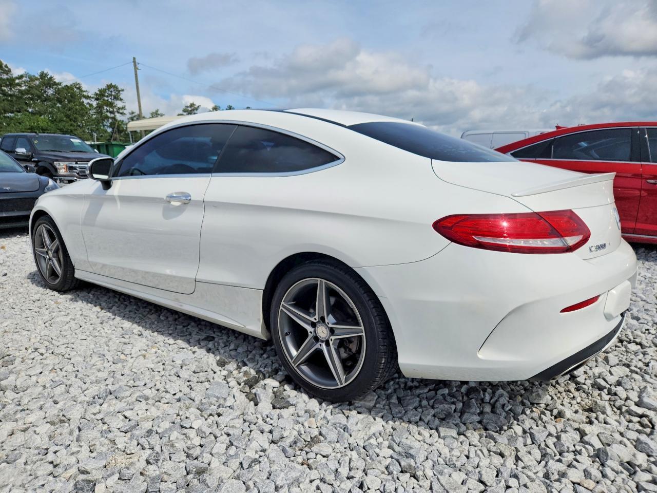 2017 Mercedes-Benz C 300 - zdjęcie 2