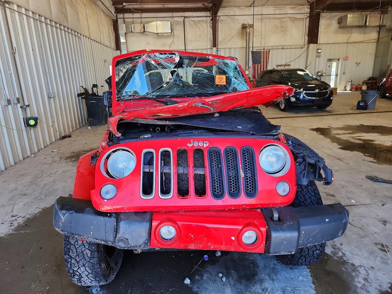 2016 Jeep Wrangler Unlimited Sahara - zdjęcie 5