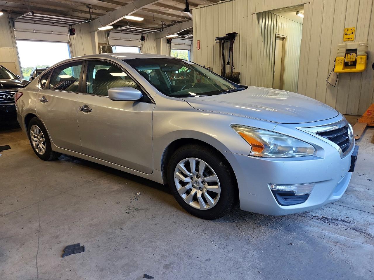 2013 Nissan Altima 2.5 - zdjęcie 4