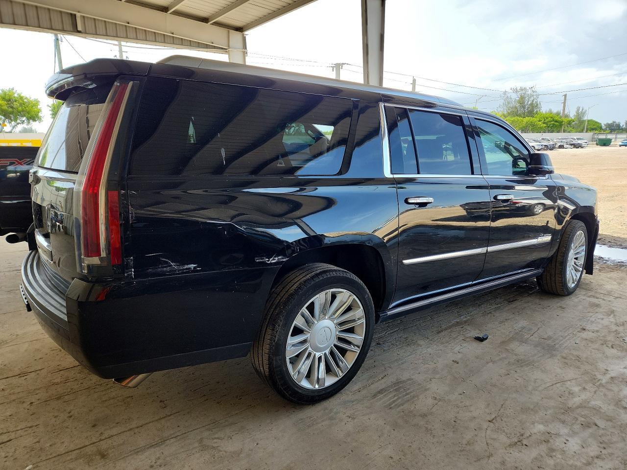 2016 Cadillac Escalade Esv Platinum - zdjęcie 3