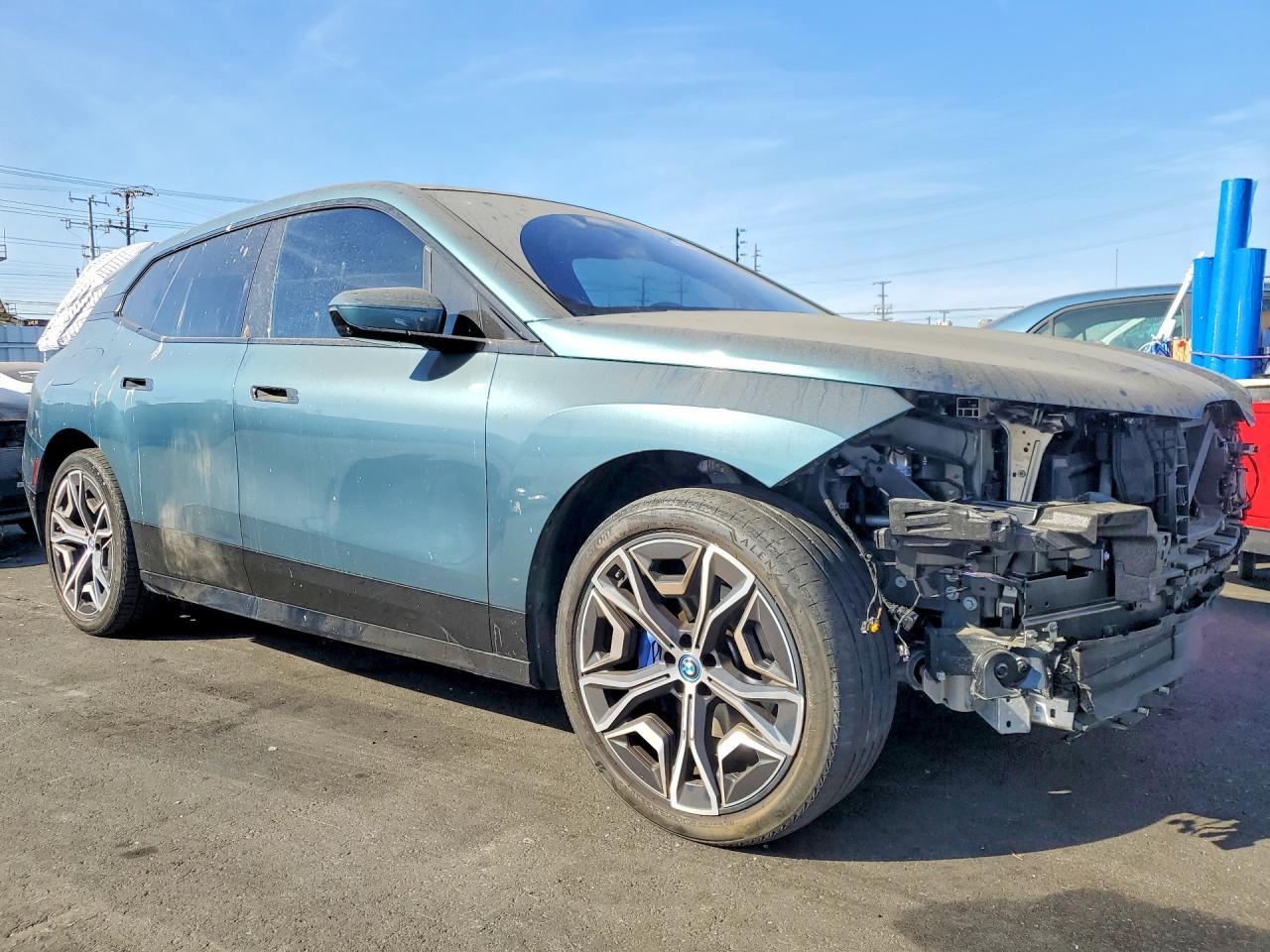 2024 BMW Ix xDrive50 - zdjęcie 4