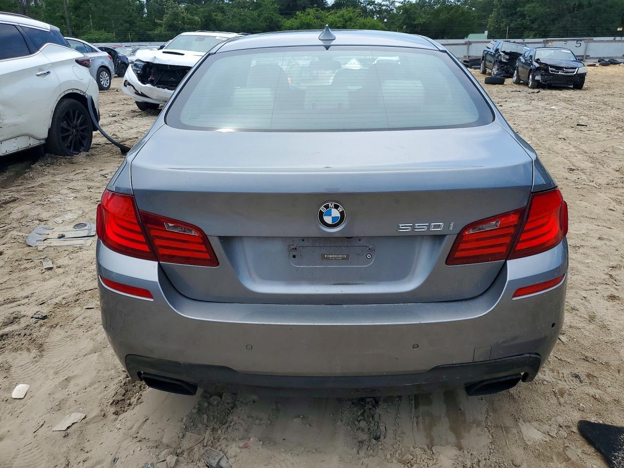 2013 BMW 550 I - zdjęcie 6