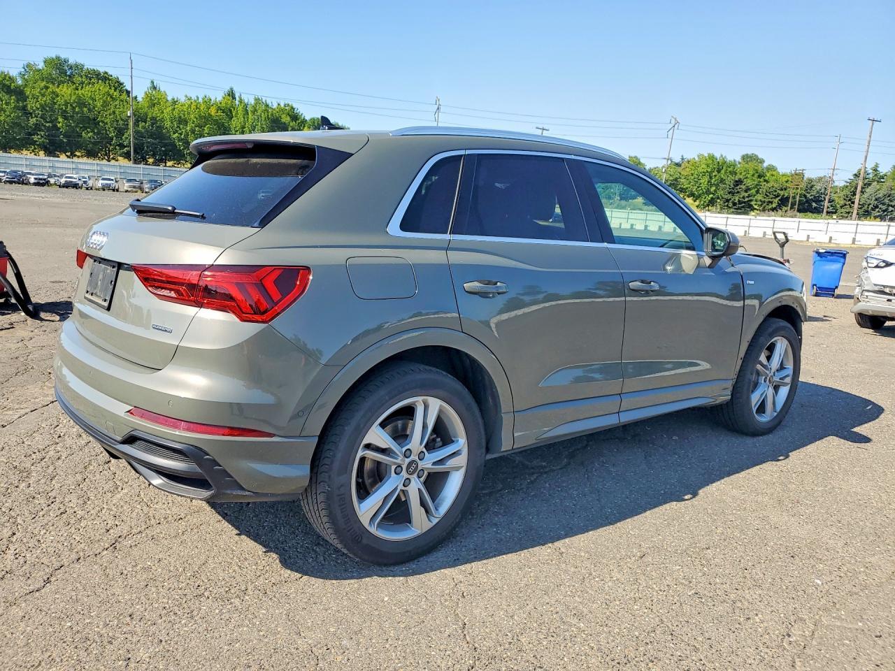 2021 Audi Q3 Premium Plus S Line 45 - zdjęcie 3