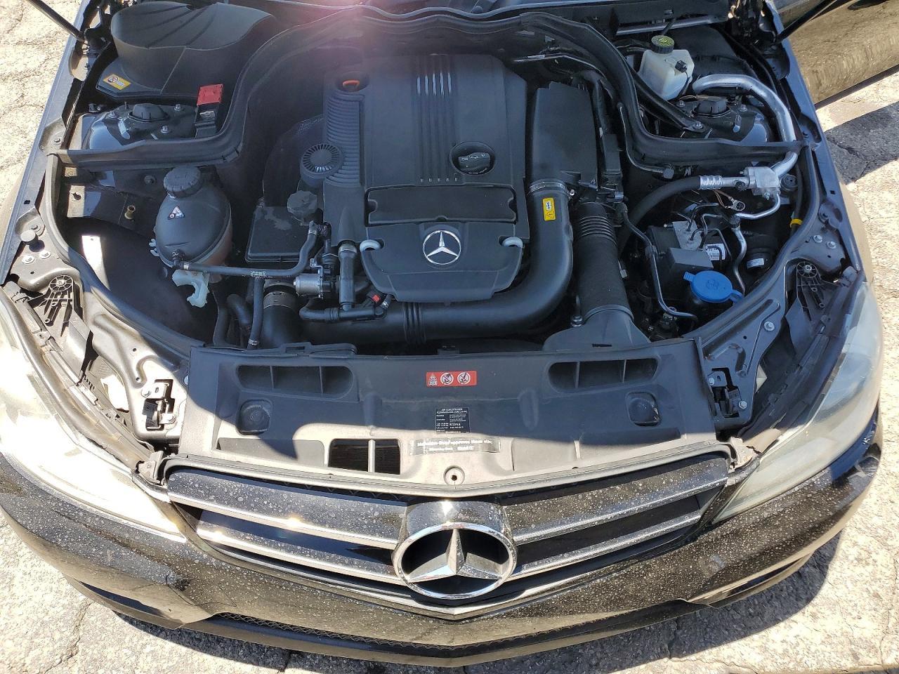 2015 Mercedes-Benz C 250 - zdjęcie 11