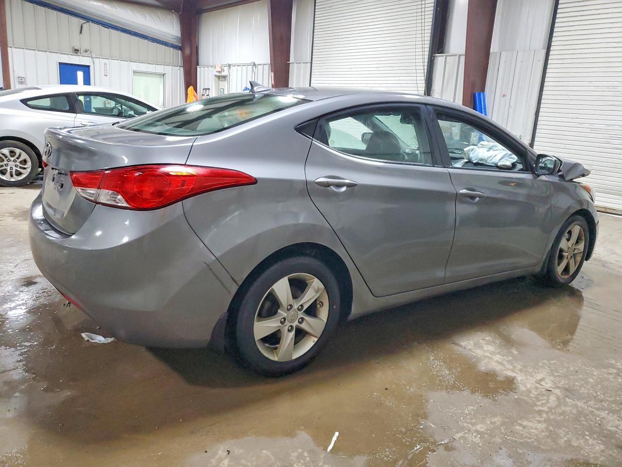 2013 Hyundai Elantra Gls - zdjęcie 3