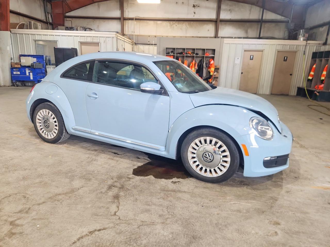 2014 Volkswagen Beetle - zdjęcie 4