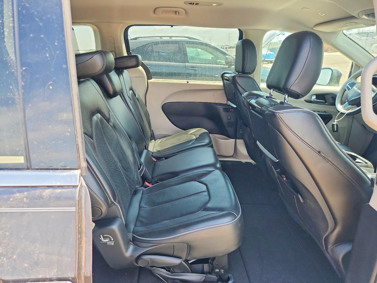 2018 Chrysler Pacifica Limited - zdjęcie 11