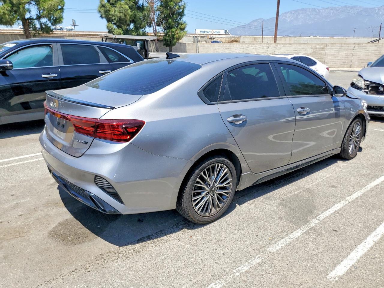 2023 Kia Forte Gt Line - zdjęcie 3