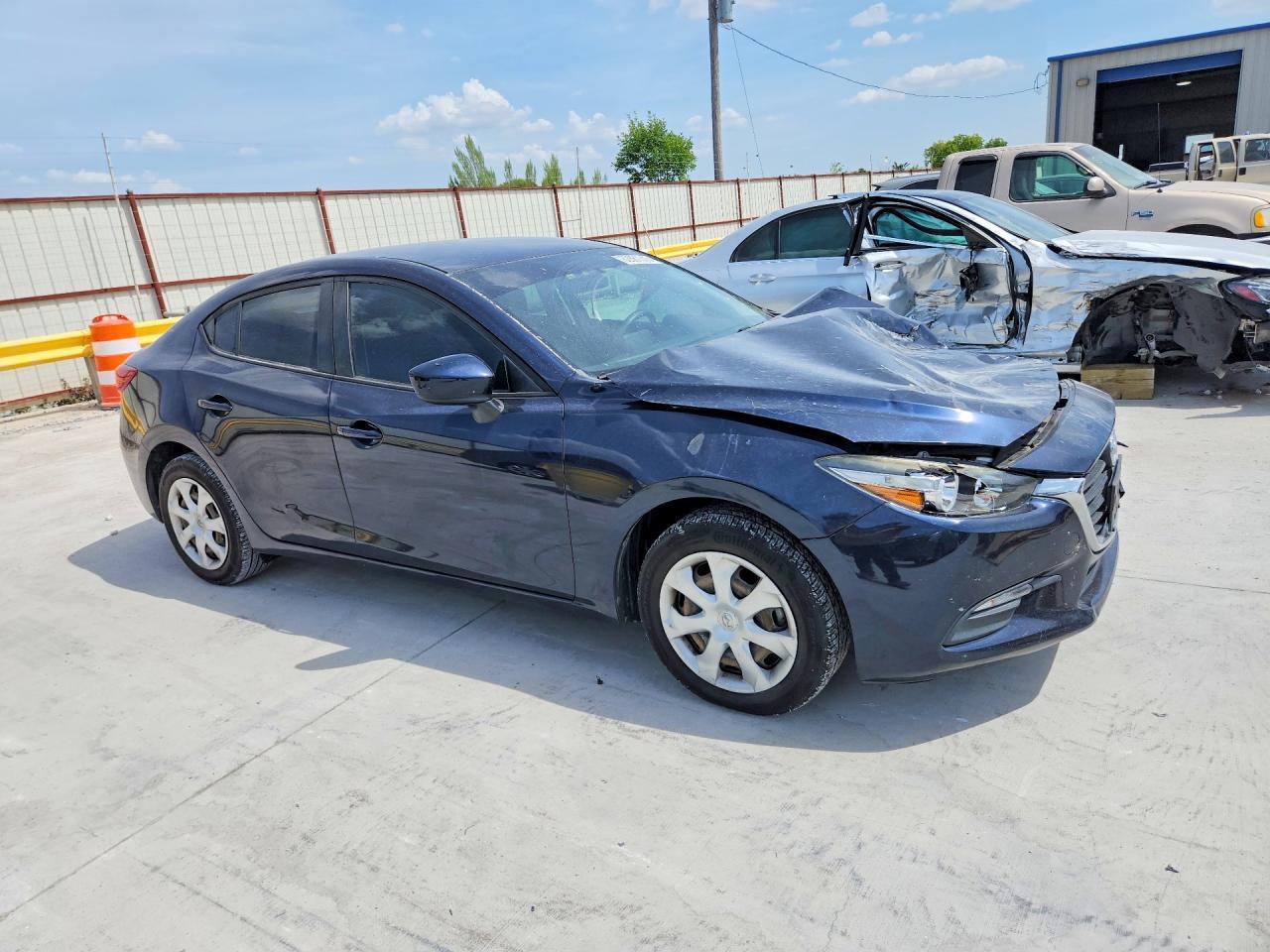 2017 Mazda 3 Sport - zdjęcie 4