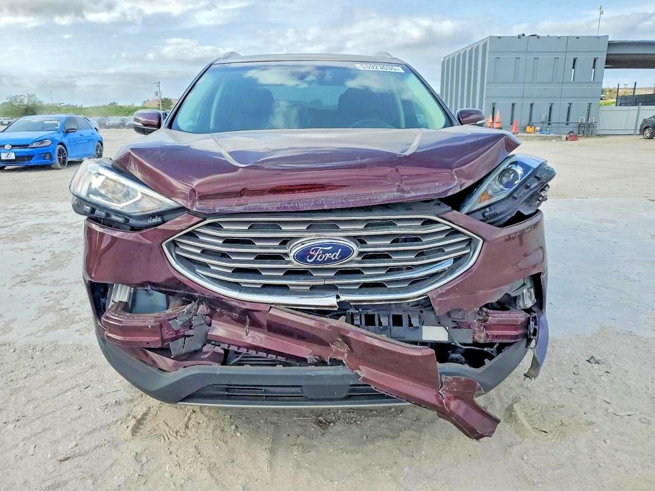 2019 Ford Edge Titanium - zdjęcie 5