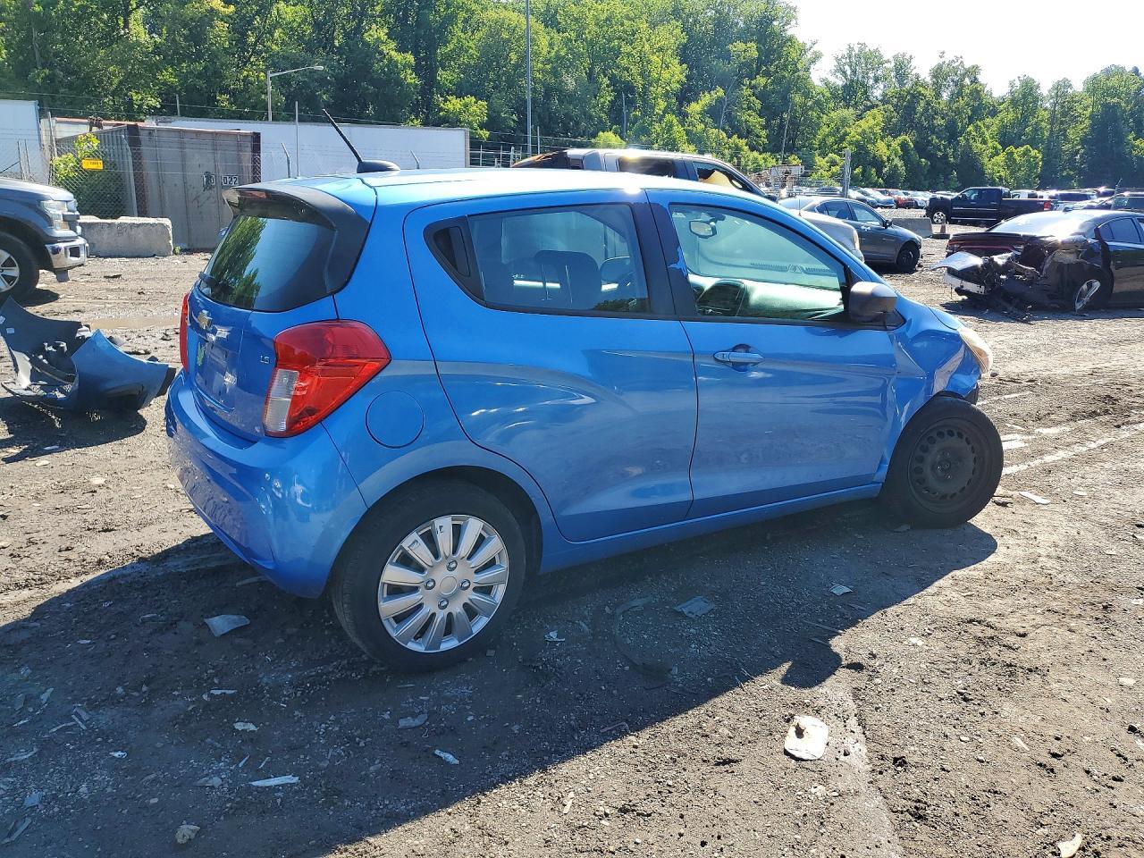 2016 Chevrolet Spark Ls - zdjęcie 3