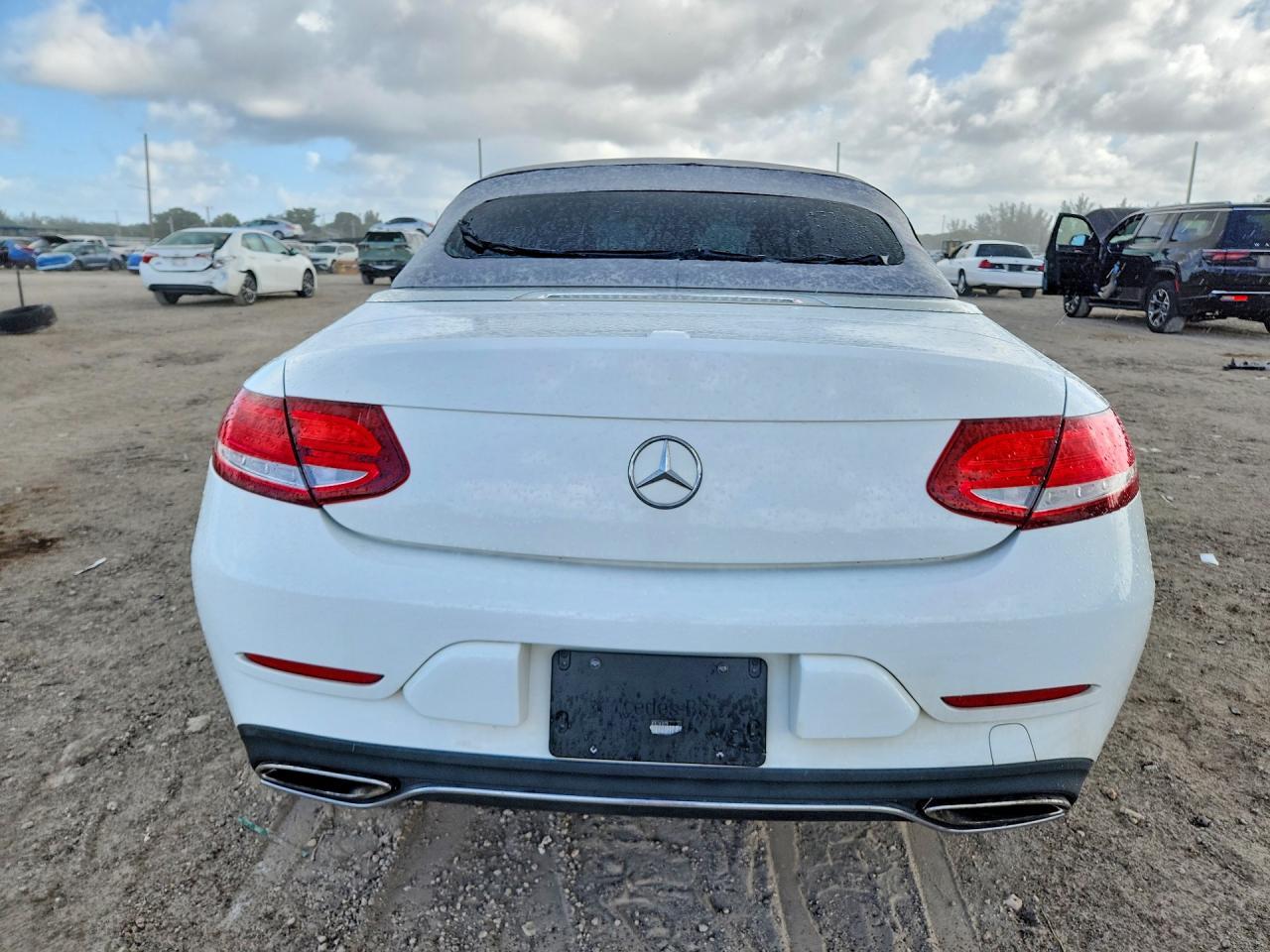 2017 Mercedes-Benz C 300 - zdjęcie 6