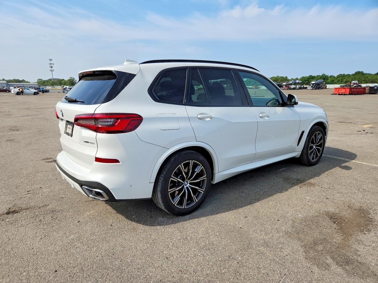 2019 BMW X5 xDrive40I - zdjęcie 3