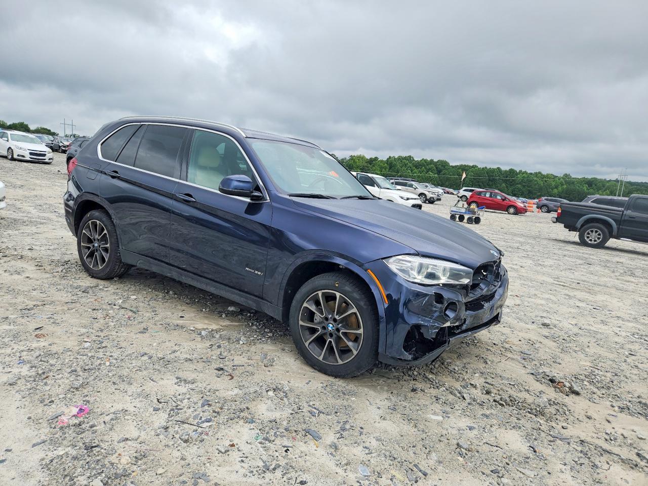 2017 BMW X5 xDrive35I - zdjęcie 4
