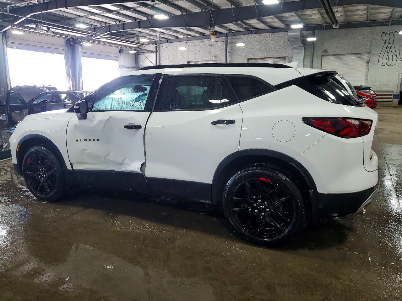 2022 Chevrolet Blazer 2Lt - zdjęcie 2
