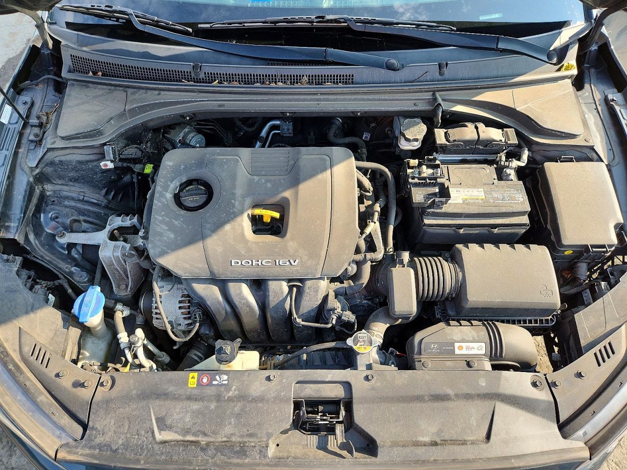 2020 Hyundai Veloster 2.0L - zdjęcie 11