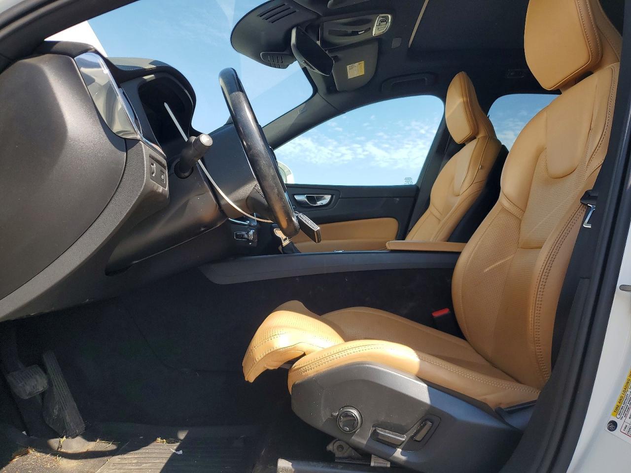 2021 Volvo Xc60 T5 Inscription - zdjęcie 7