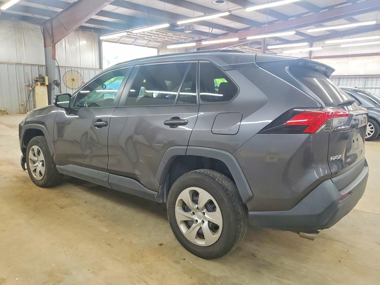 2021 Toyt Rav4 Le - zdjęcie 2