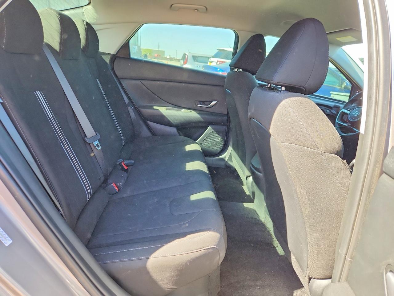 2023 Hyundai Elantra Blue - zdjęcie 10