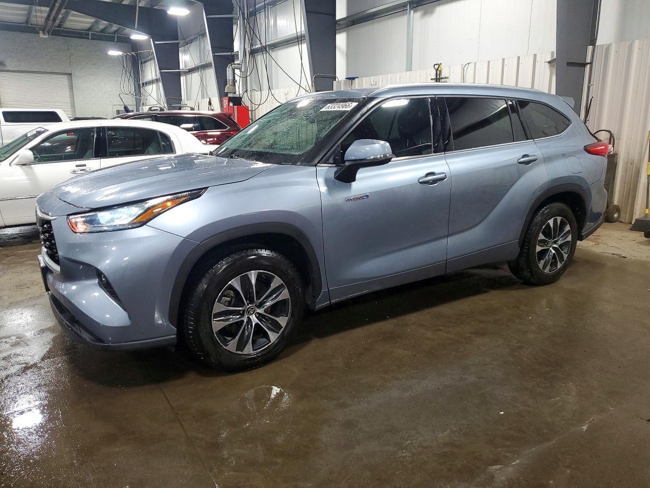 2020 Toyota Highlander Hybrid Xle - zdjęcie główne