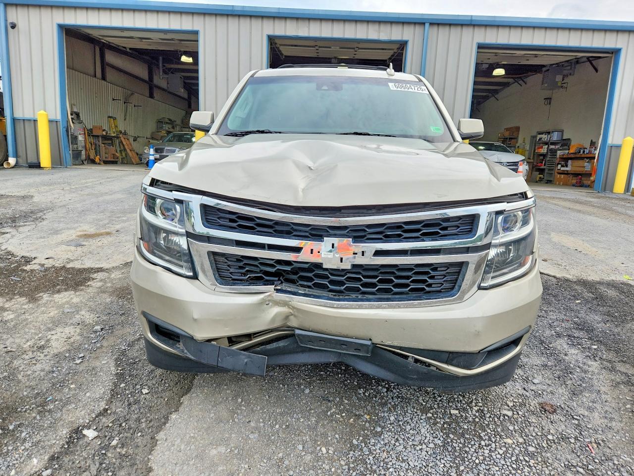 2015 Chevrolet Suburban K1500 Lt - zdjęcie 5