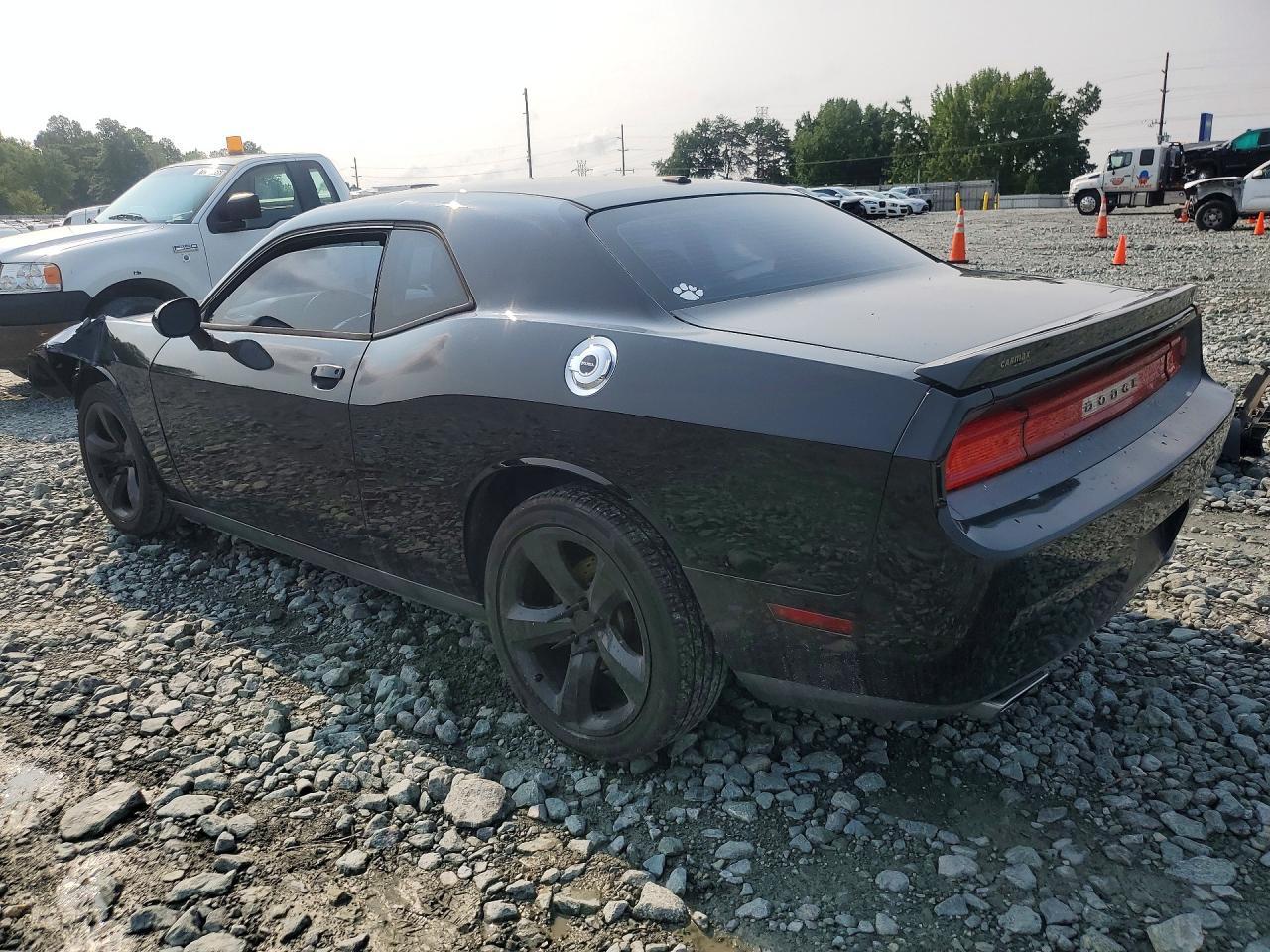 2013 Dodge Challenger Sxt - zdjęcie 2