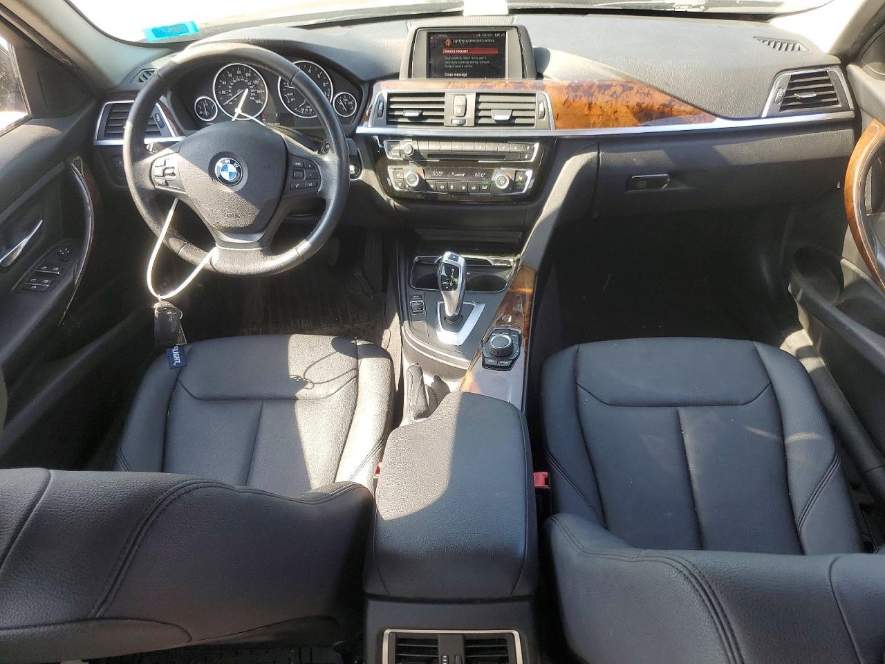 2018 BMW Seria 3 320i - zdjęcie 8