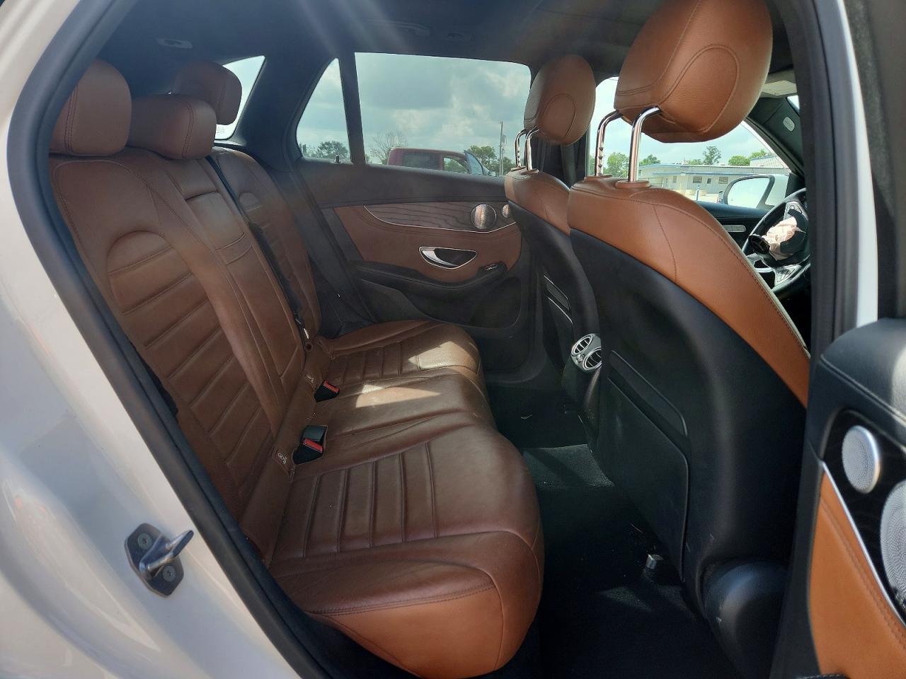 2017 Mercedes-Benz Glc 300 4Matic - zdjęcie 11