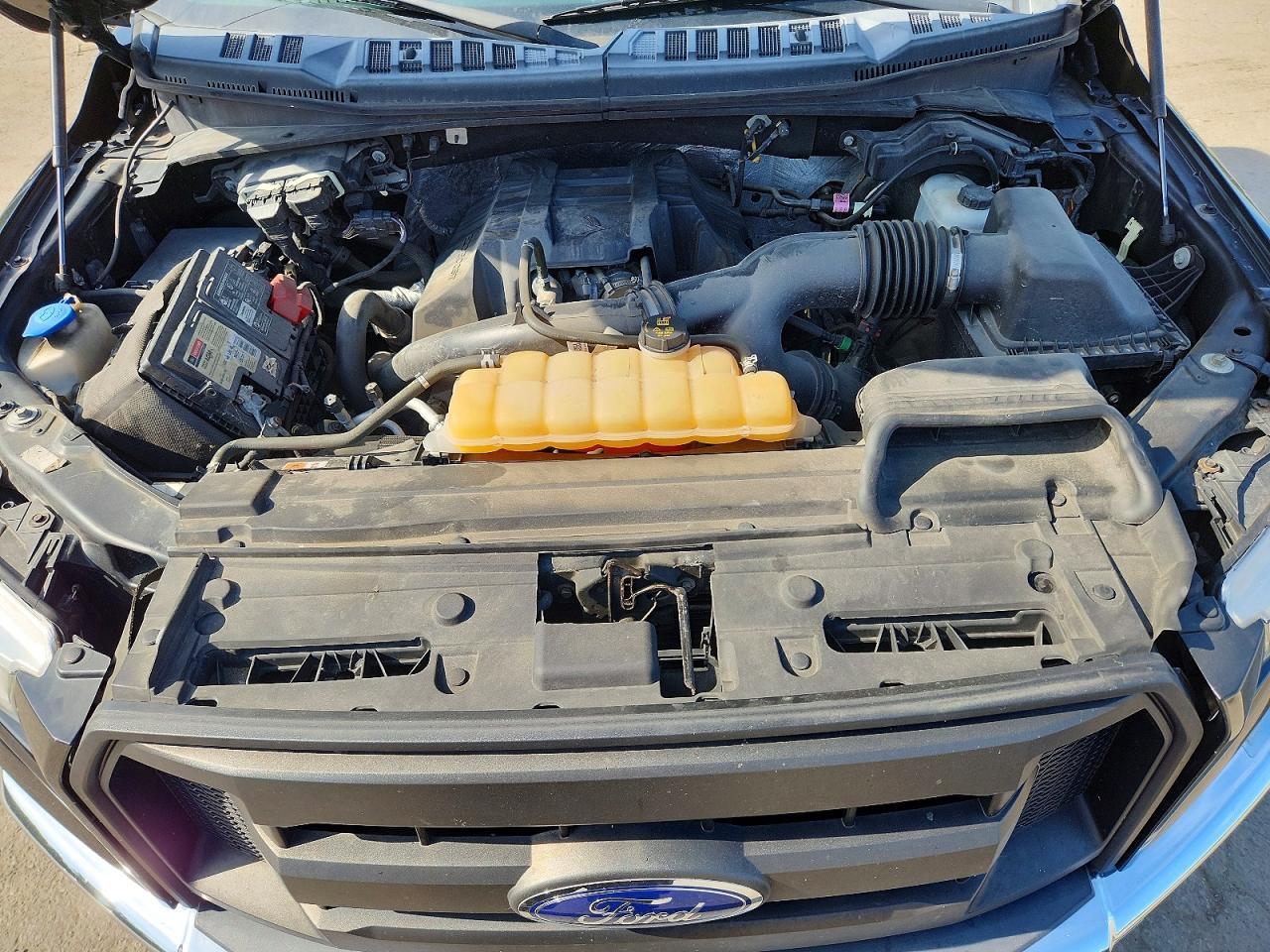 2016 Ford F150 Super Cab - zdjęcie 11