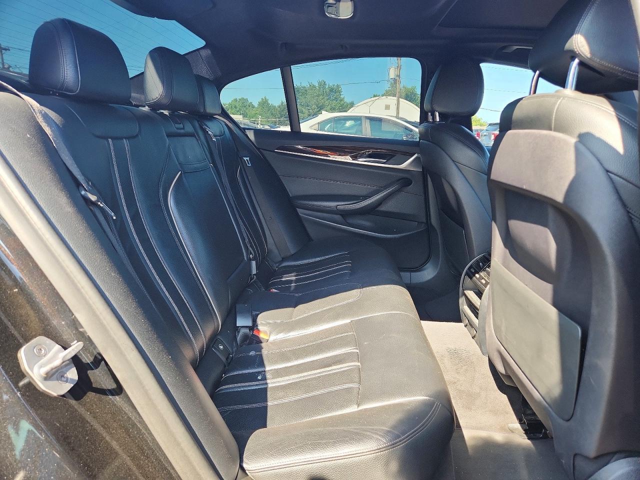 2019 BMW Seria 5 530i - zdjęcie 10