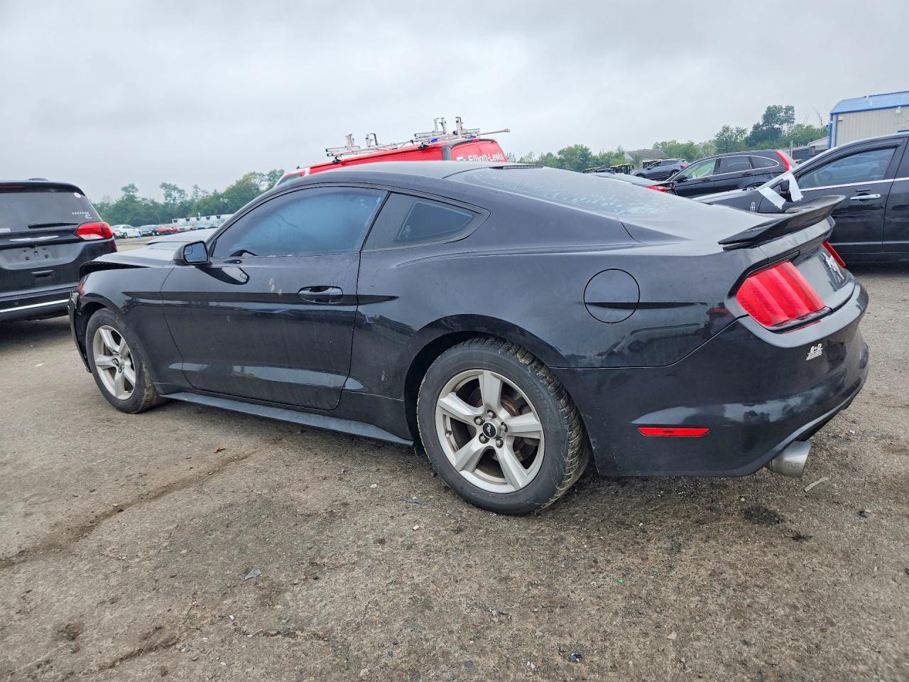 2016 Ford Mustang - zdjęcie 2