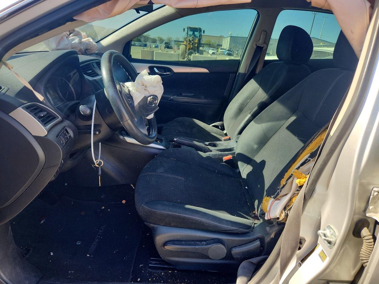 2018 Nissan Sentra S - zdjęcie 7