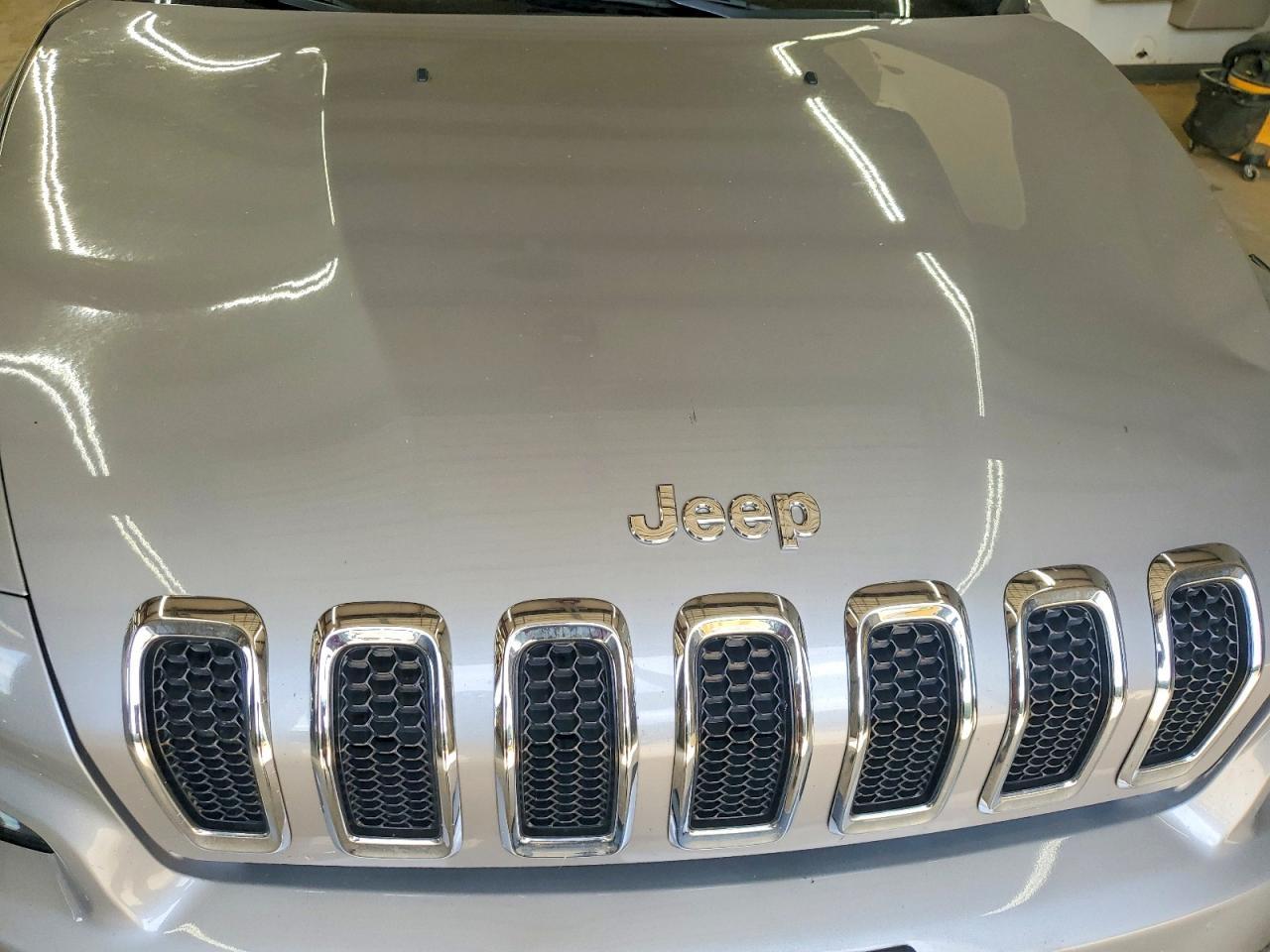 2018 Jeep Cherokee Limited - zdjęcie 11