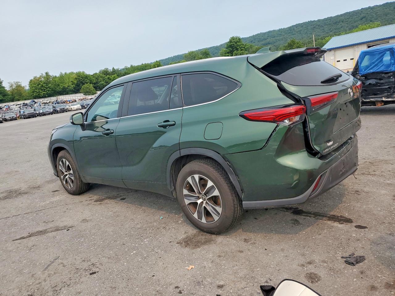 2023 Toyota Highlander Xle - zdjęcie 2